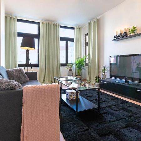 Ruhige Wohnung In Zentraler Lage - Quiet Flat In A Central Location Maagdenburg Buitenkant foto