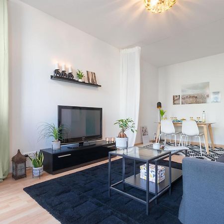 Ruhige Wohnung In Zentraler Lage - Quiet Flat In A Central Location Maagdenburg Buitenkant foto