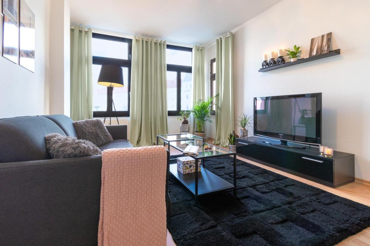 Ruhige Wohnung In Zentraler Lage - Quiet Flat In A Central Location Maagdenburg Buitenkant foto